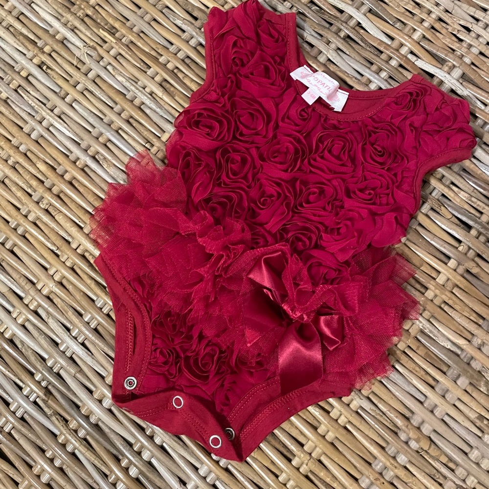 Popatu Red Rosette onesie Sz 3-6 Month